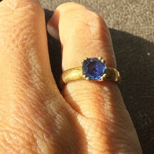 22k Gold and Sapphire Ring